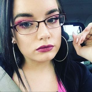 Meet your Posher, Kelsey